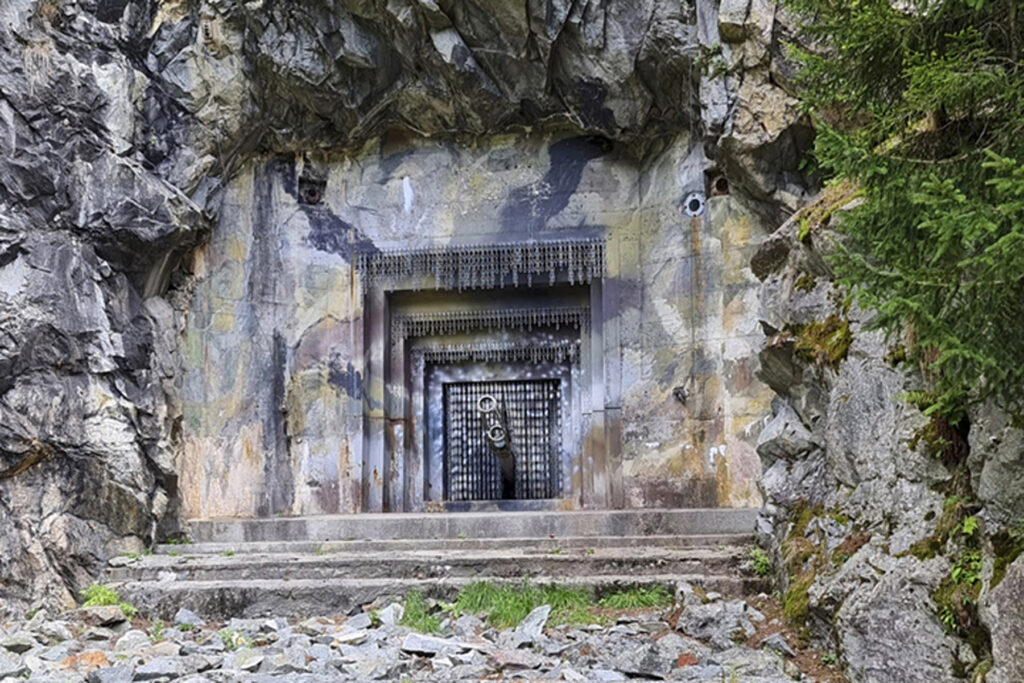 Splügen Festungsmuseum Crestawald